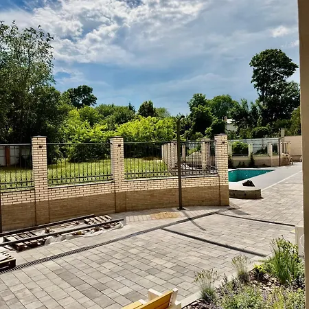 Apartment жк консул 10 станция фонтана